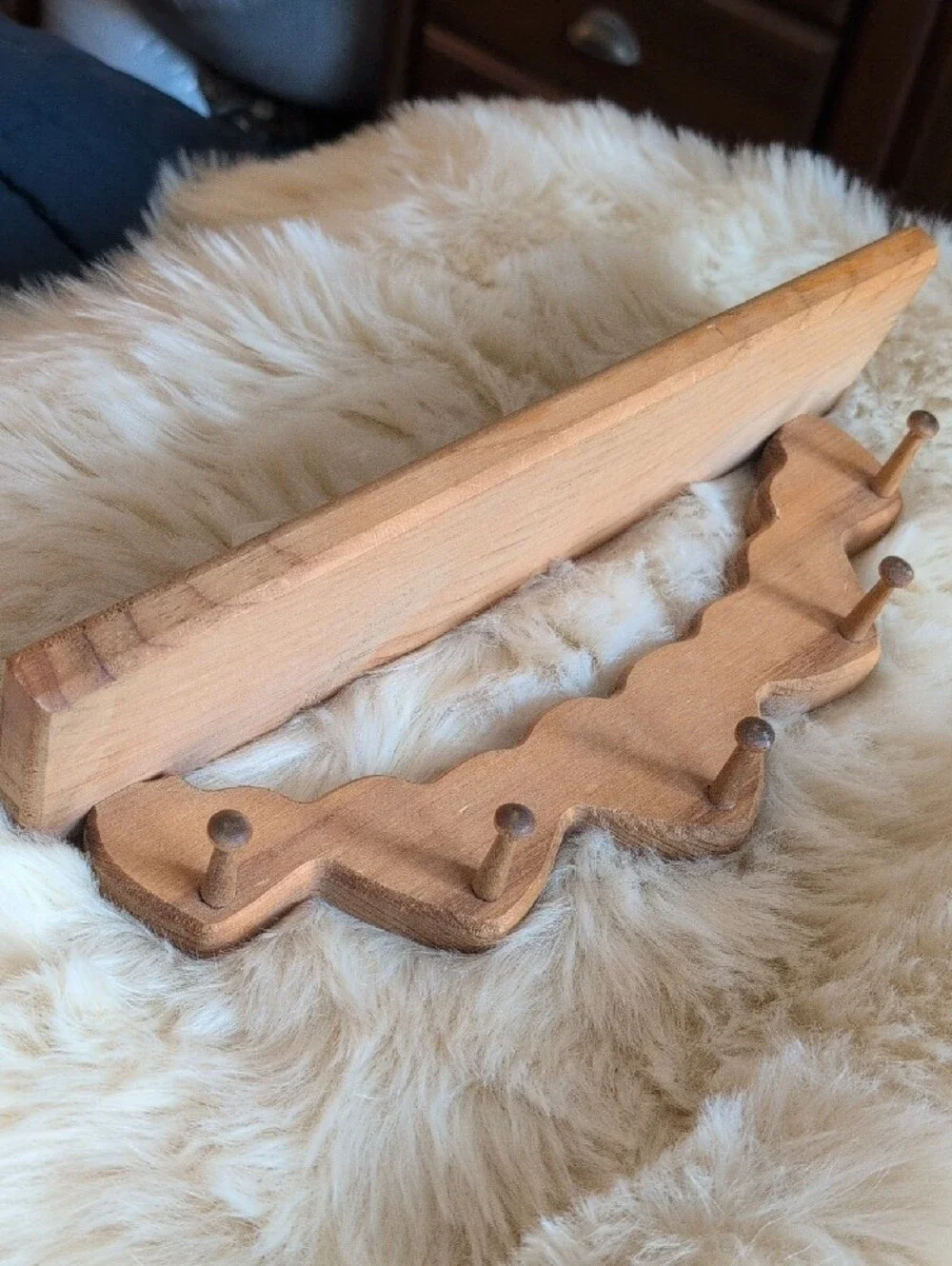 Wooden Wall Hook Rack in Natural Brown - Home Wall Decor